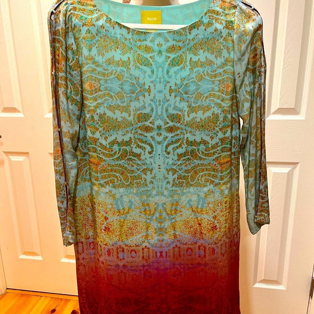 Long, split sleeve, loose fit dress